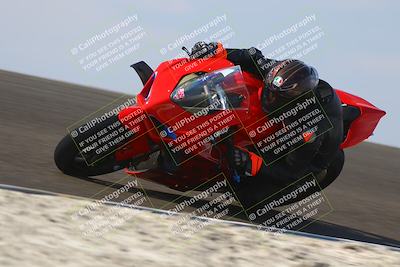 media/Nov-02-2025-Lets Ride (Sun) [[f7a3caa734]]/B Group/1120am (Turn 2 Inside)/